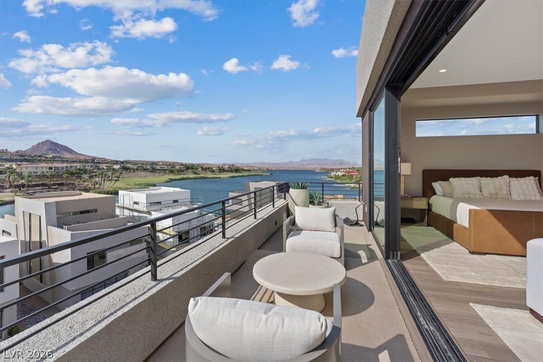 40 Heron Harbour Drive Property Photo 16