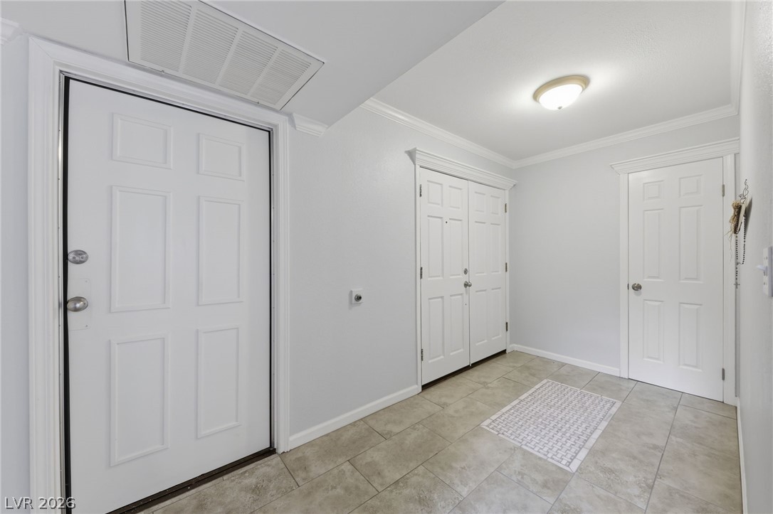 3933 Edgemoor Way Property Photo 14