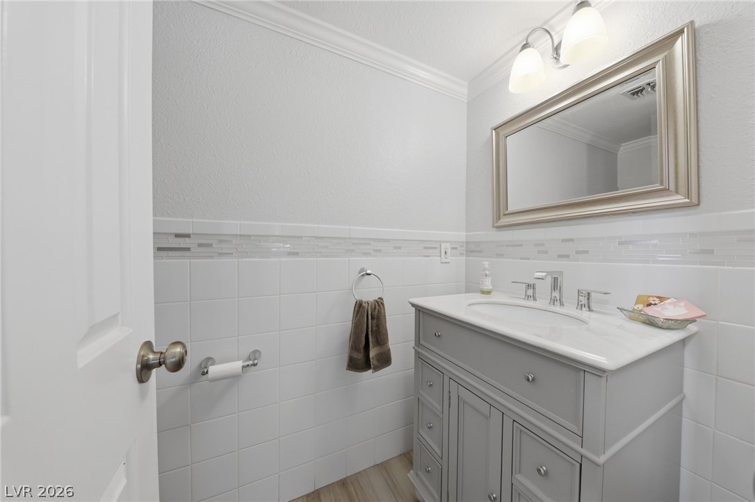 3933 Edgemoor Way Property Photo 28
