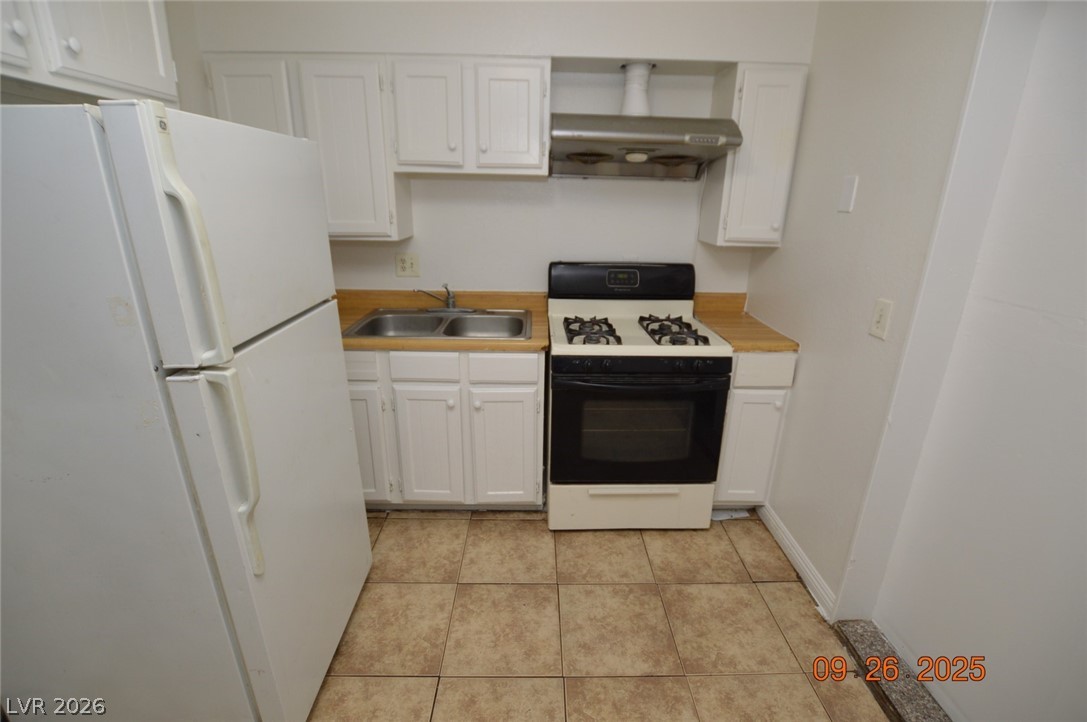 3980 Palos Verdes Street Property Photo 3