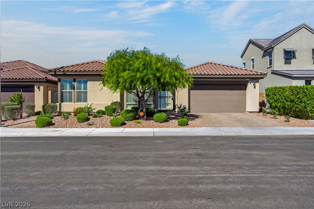 8455 Skye Walk Court Property Photo 3