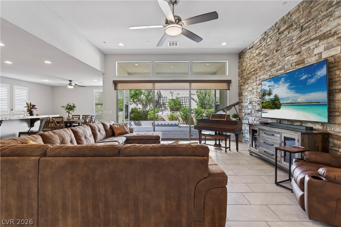 8455 Skye Walk Court Property Photo 9