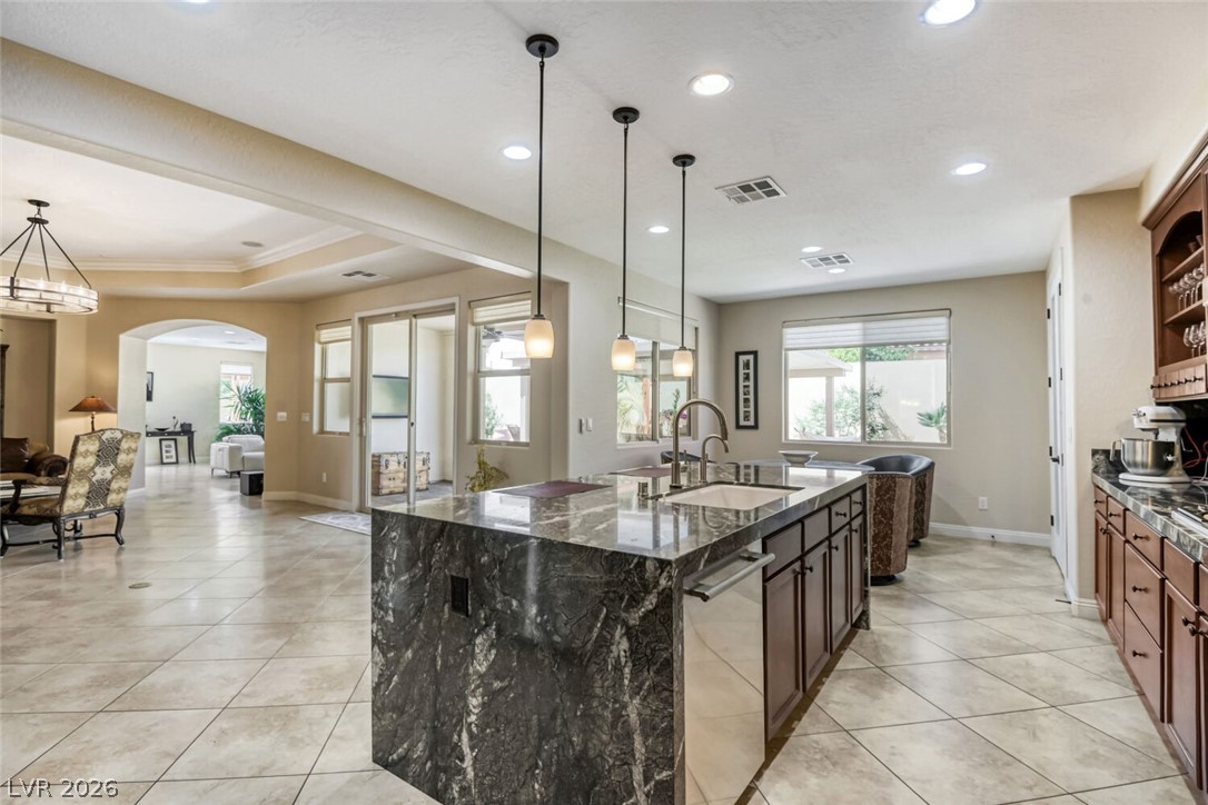 8935 Gagnier Boulevard Property Photo 12