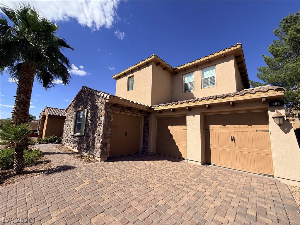 464 Via Palermo Drive Property Photo 3
