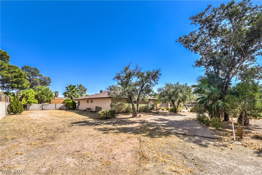 2880 Red Rock Street Property Photo 3