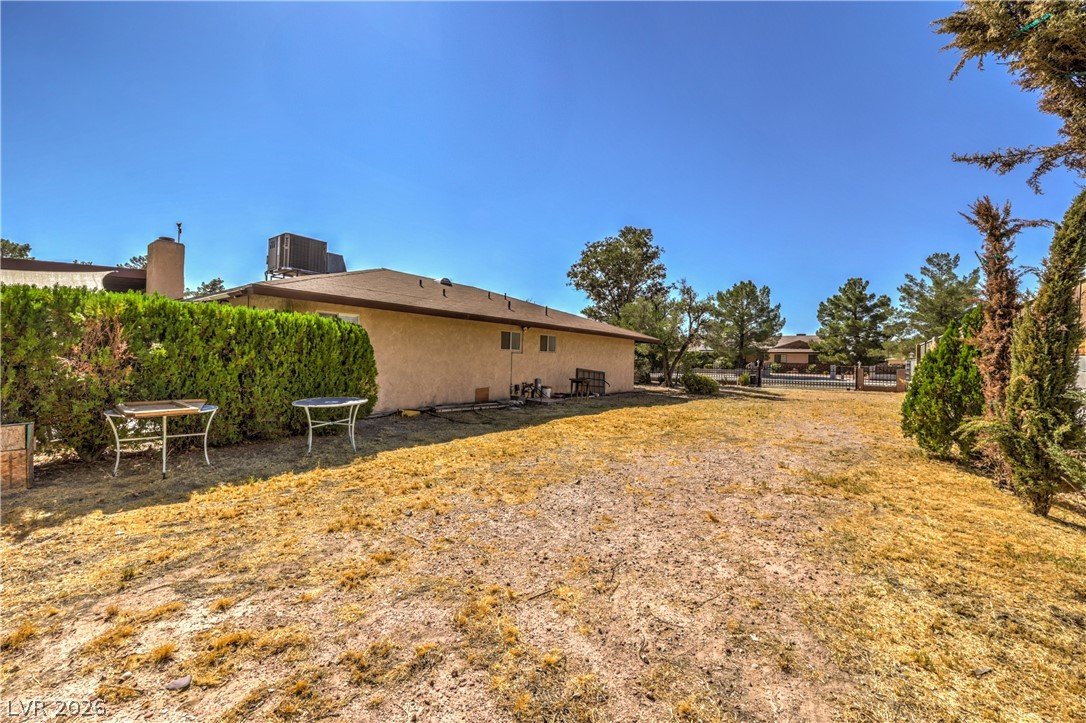 2880 Red Rock Street Property Photo 29