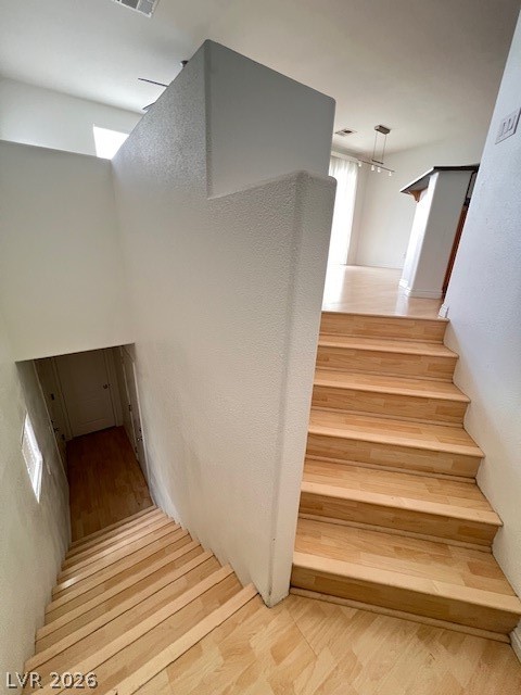 6255 Arby Avenue 301 Property Photo 4