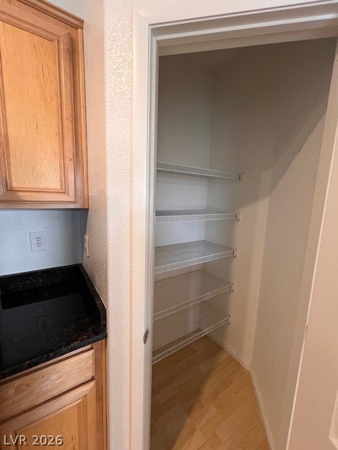 6255 Arby Avenue 301 Property Photo 17