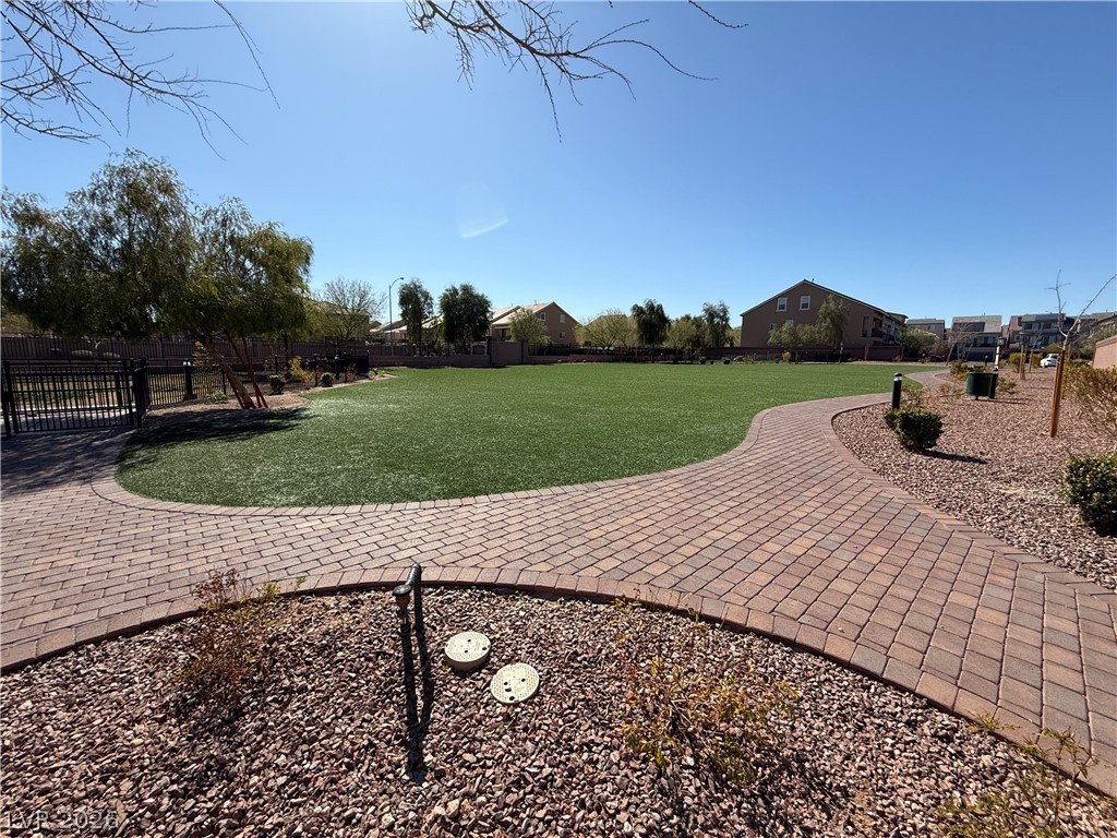 7068 Parrot Bay Way Property Photo 13