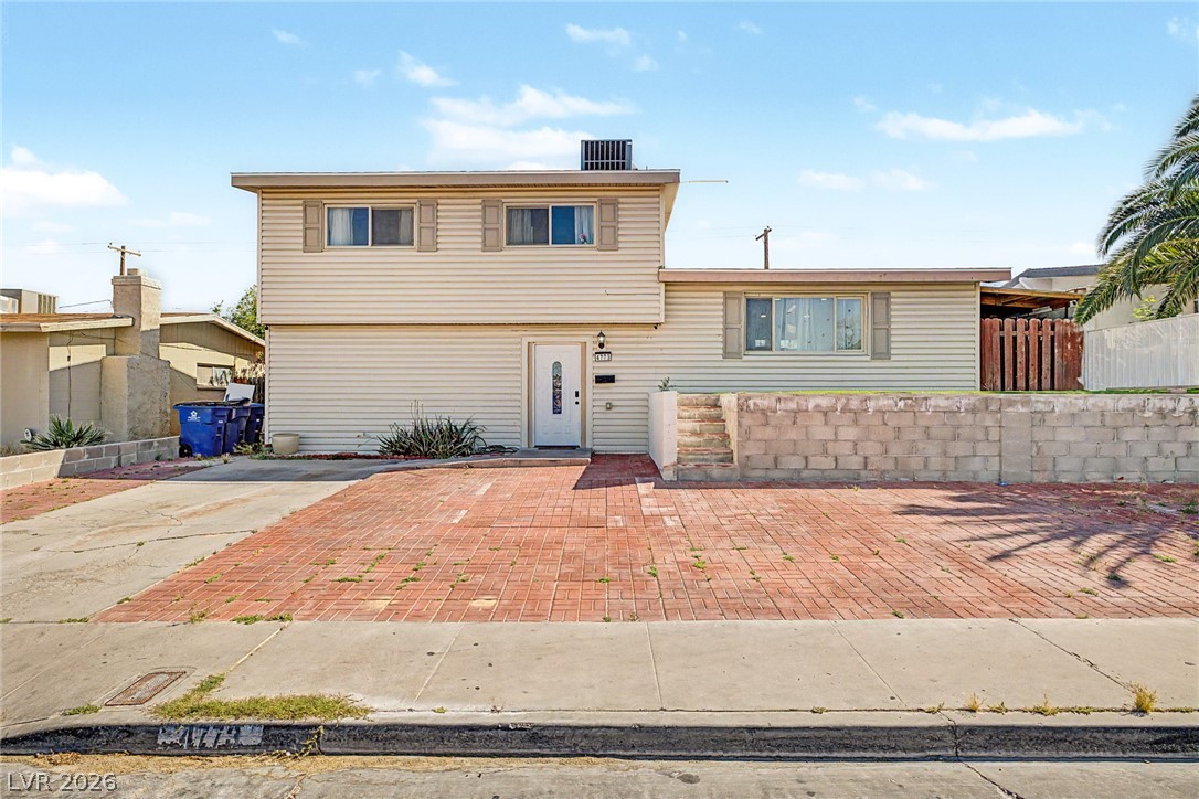 4773 East Harmon Avenue Property Photo 1