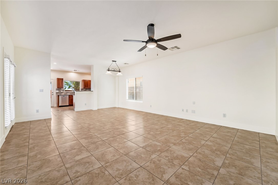 9372 Glendora Valley Street Property Photo 5