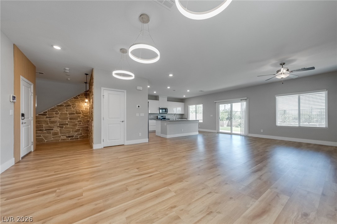 4528 Pointleaf Street Property Photo 4