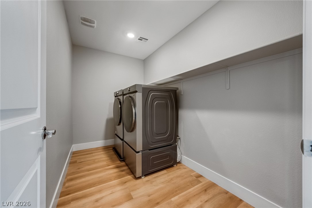 4528 Pointleaf Street Property Photo 9