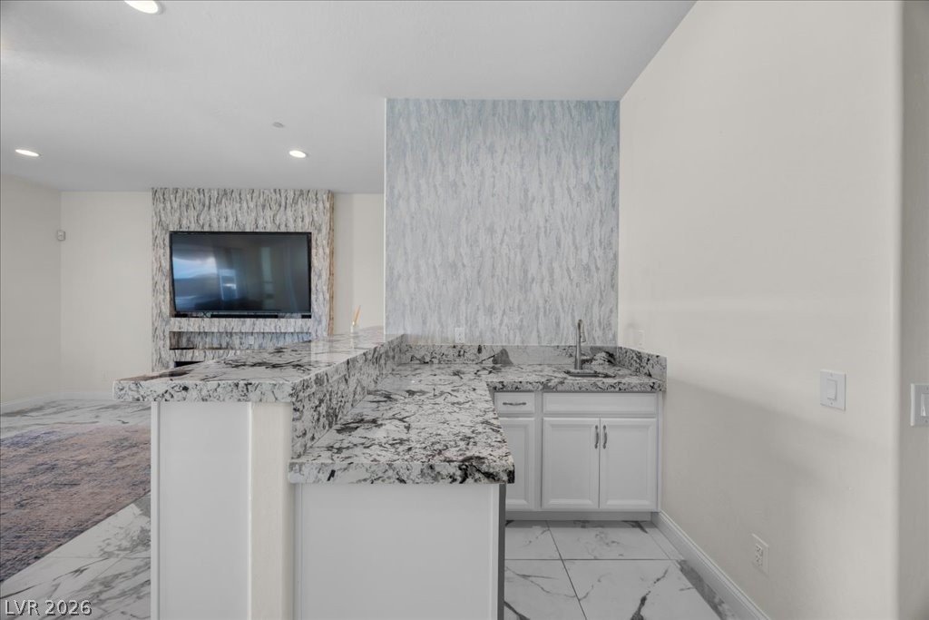 2803 Candelaria Drive Property Photo 13