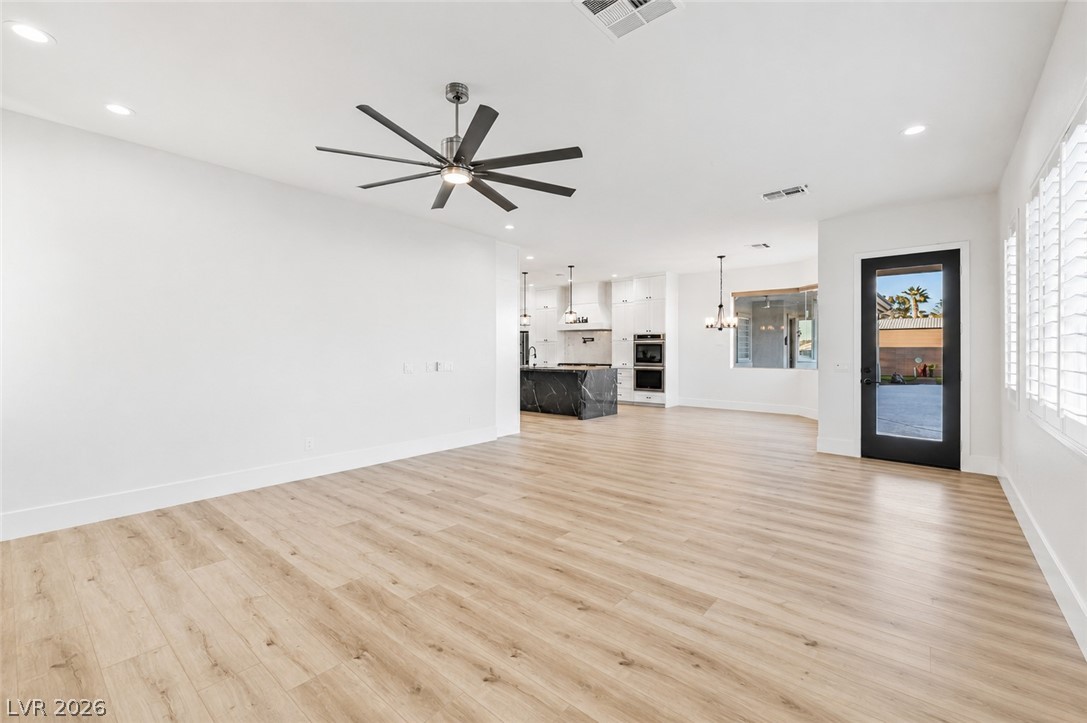 7580 Prancing Pony Court Property Photo 21