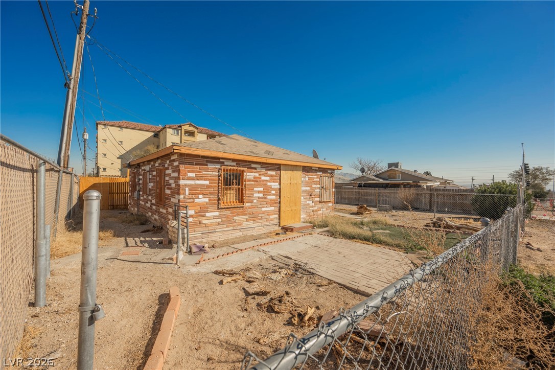 1220 East Ogden Avenue Property Photo 3