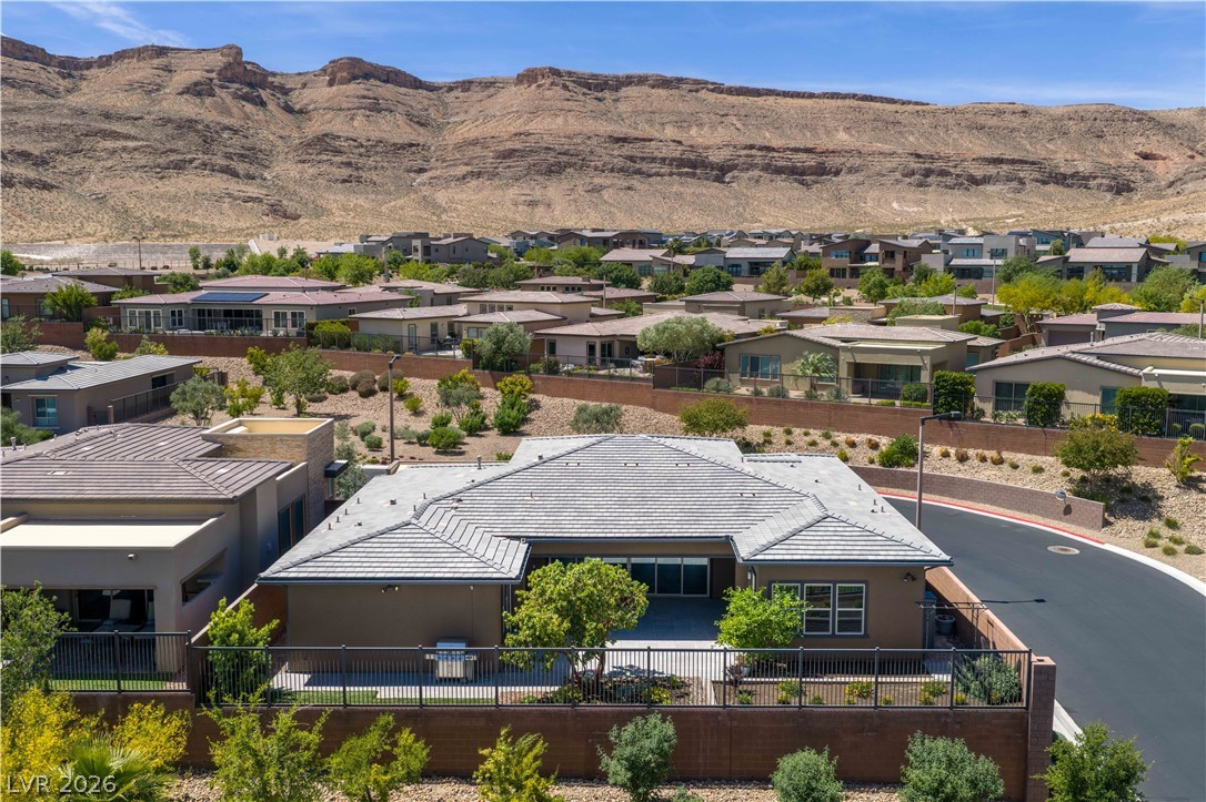 6796 Copper Sunrise Court Property Photo 10