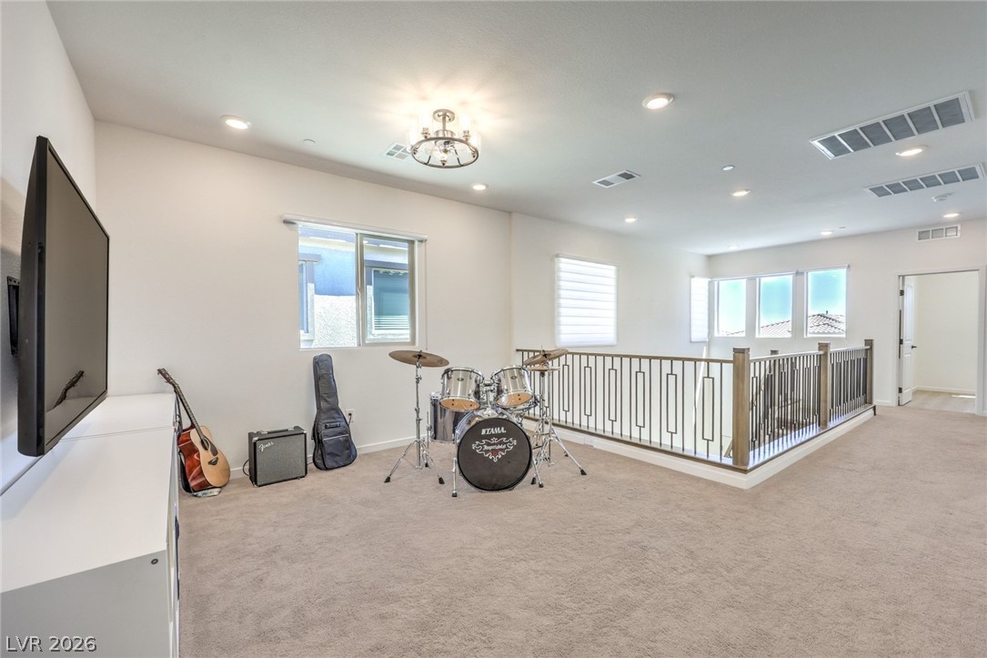 175 Medianoche Street Property Photo 11