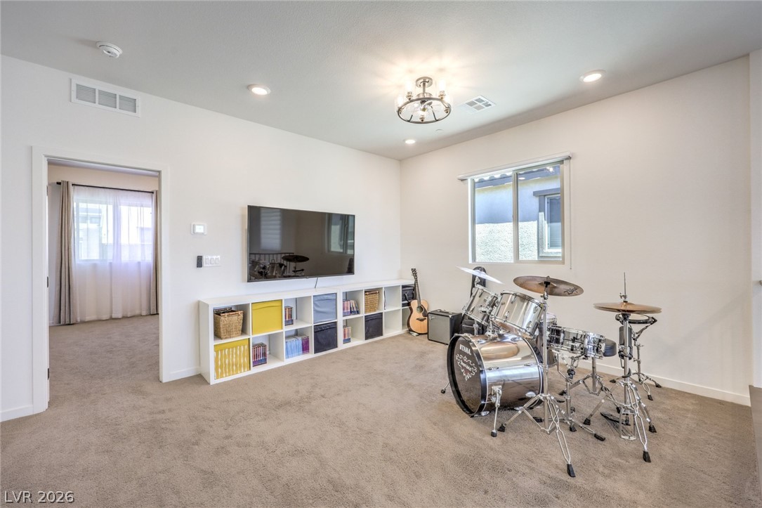 175 Medianoche Street Property Photo 32
