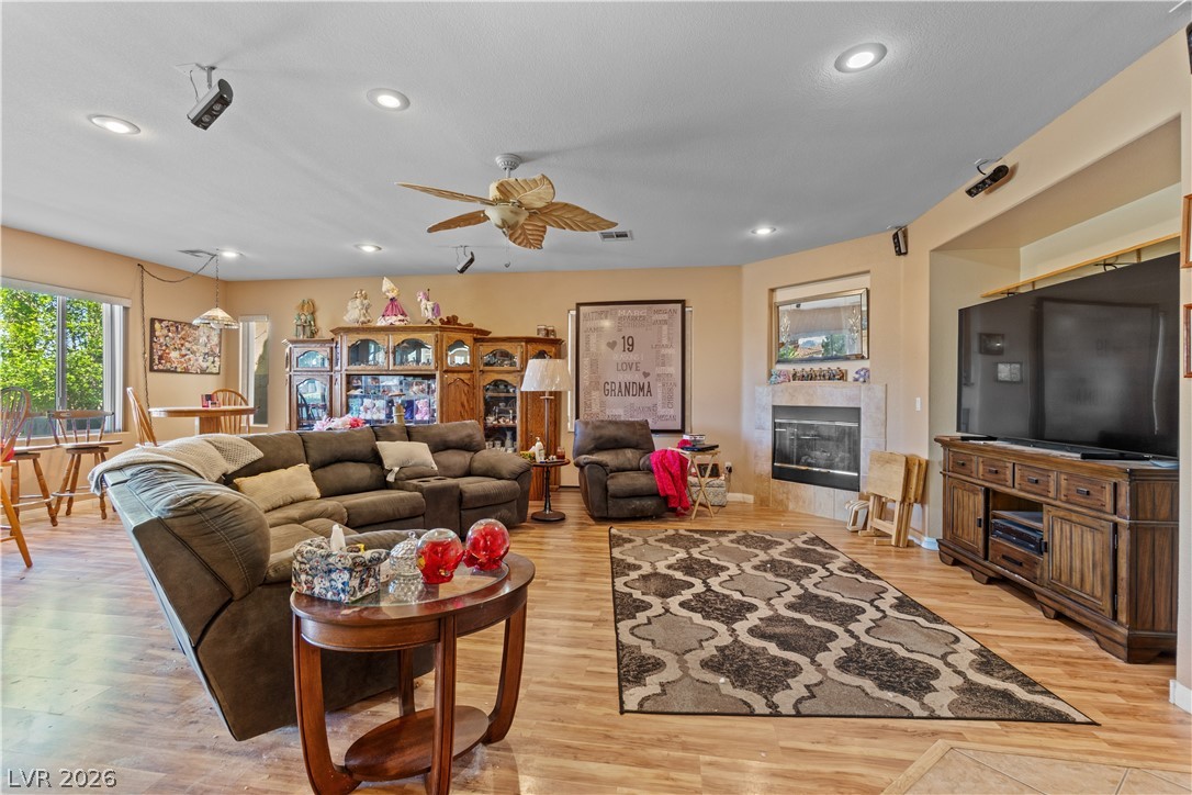 874 Ashford Way Property Photo 14