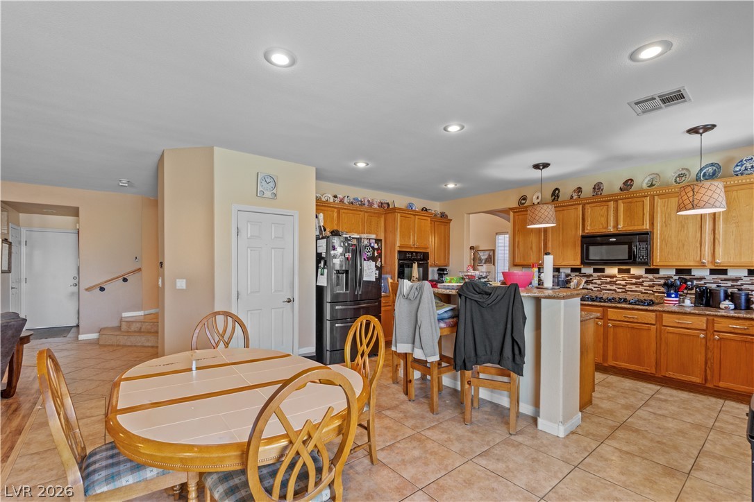 874 Ashford Way Property Photo 24