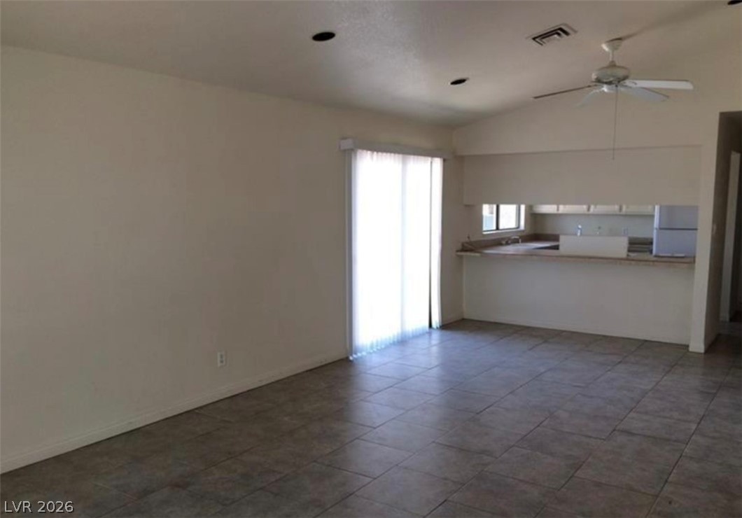 3948 Applecrest Street Property Photo 3