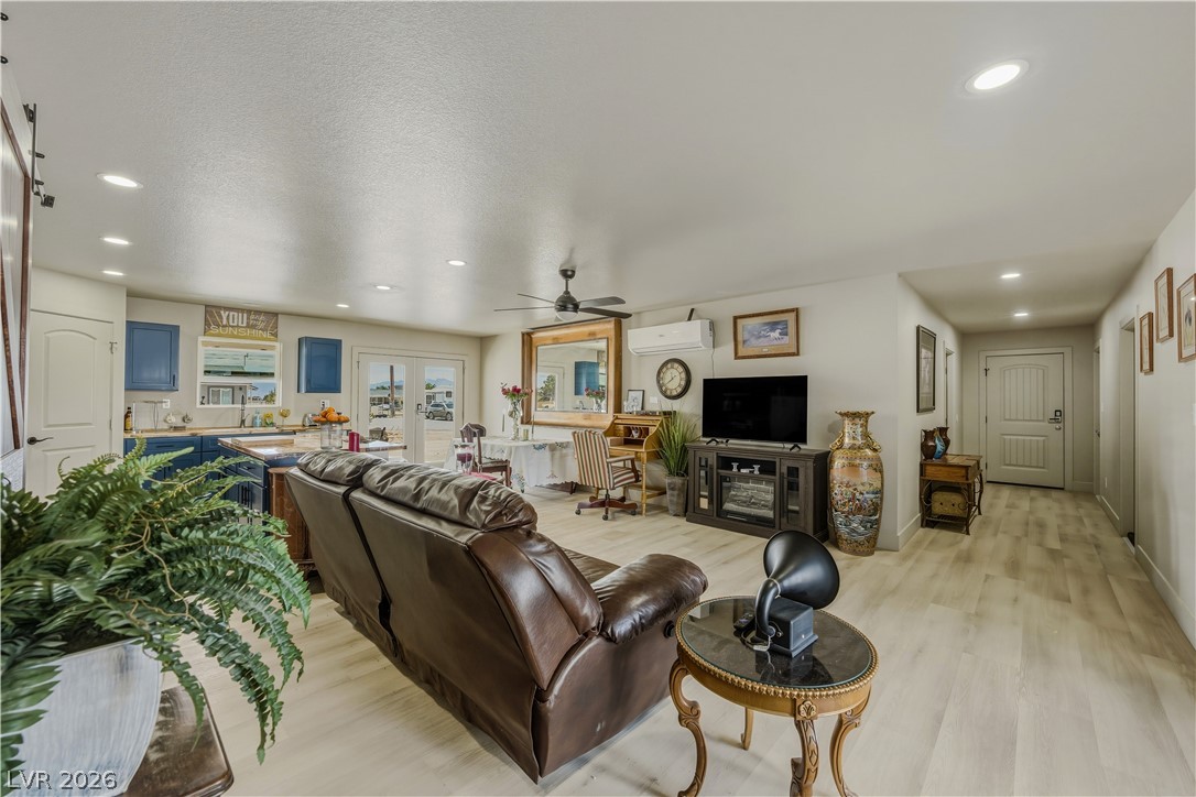 921 West Leffner Drive Property Photo 14