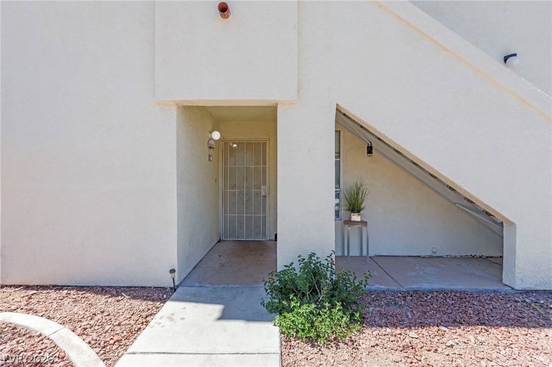 698 South Racetrack Road 311 Property Photo 4