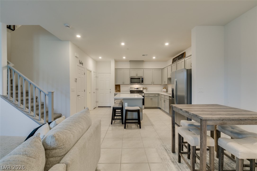661 Bellus Place Property Photo 4