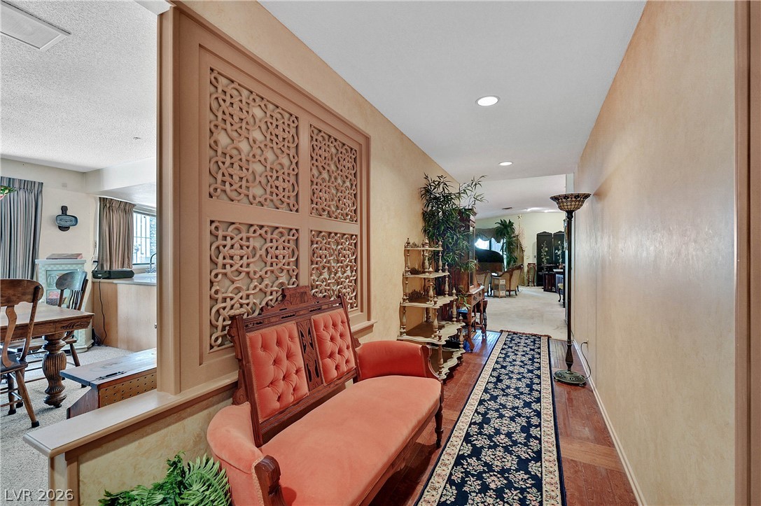 3016 Calle De Laredo Property Photo 6