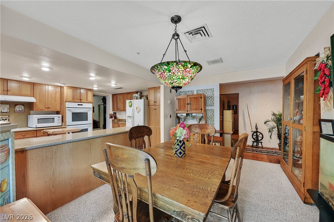 3016 Calle De Laredo Property Photo 10
