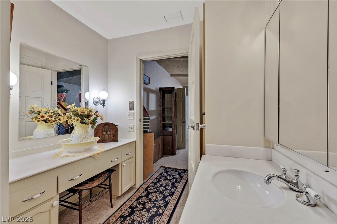 3016 Calle De Laredo Property Photo 12