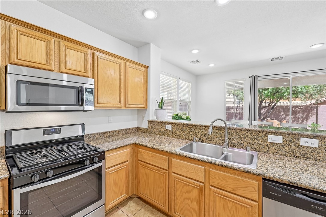 10046 Dancing Lasso Court Property Photo 8
