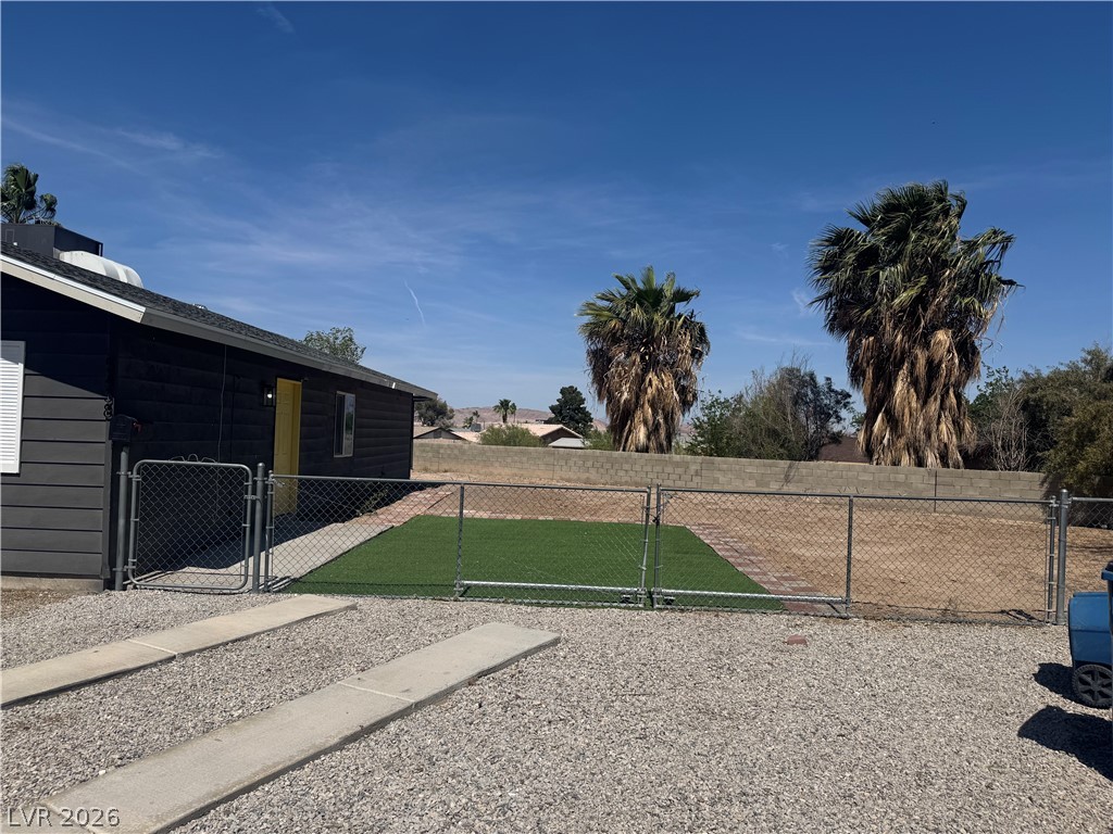 5438 Elaina Circle Property Photo 2