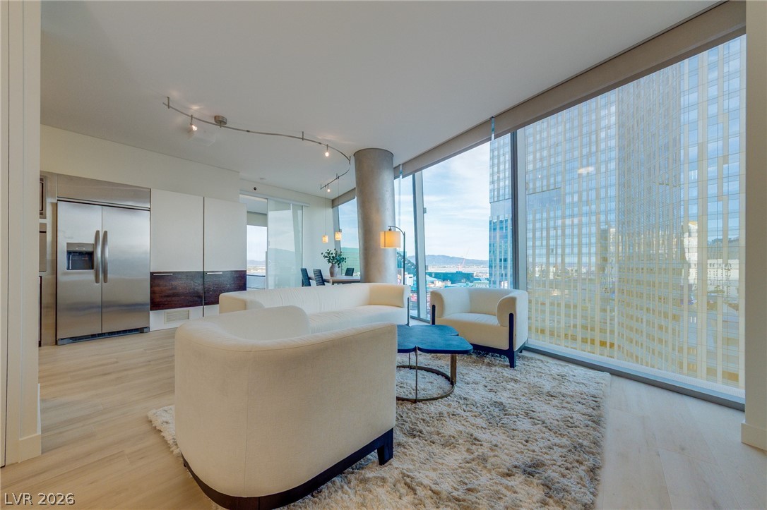 3722 Las Vegas Boulevard 1502 Property Photo 4