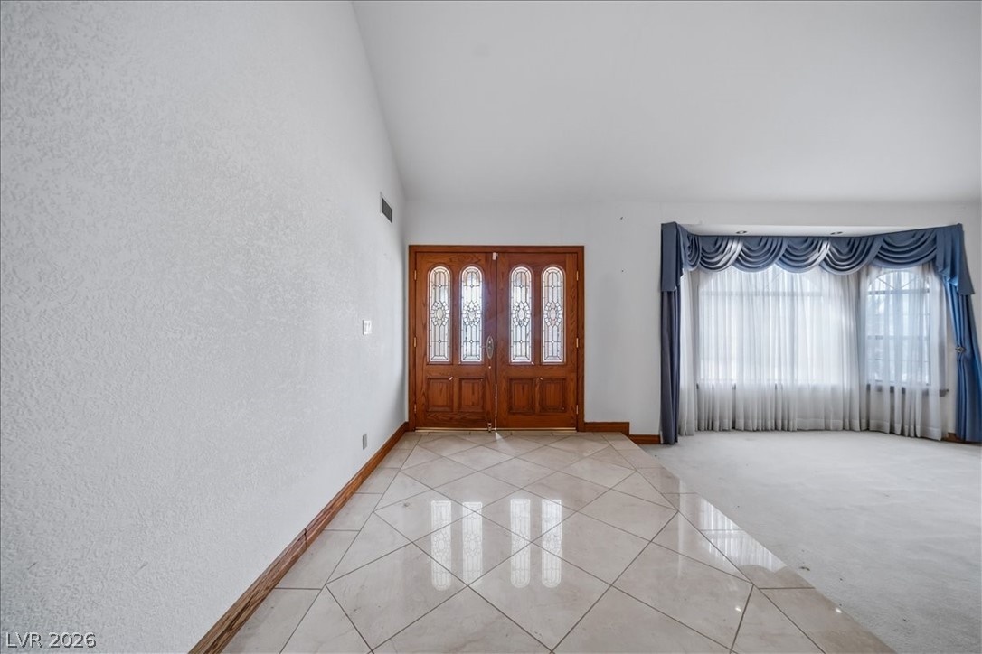 2256 River City Drive Property Photo 6