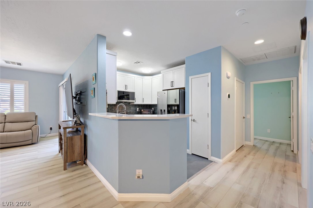 6868 Sky Pointe Drive 2064 Property Photo 14