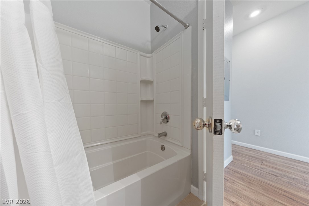 9121 Ripple Ridge Avenue 101 Property Photo 11
