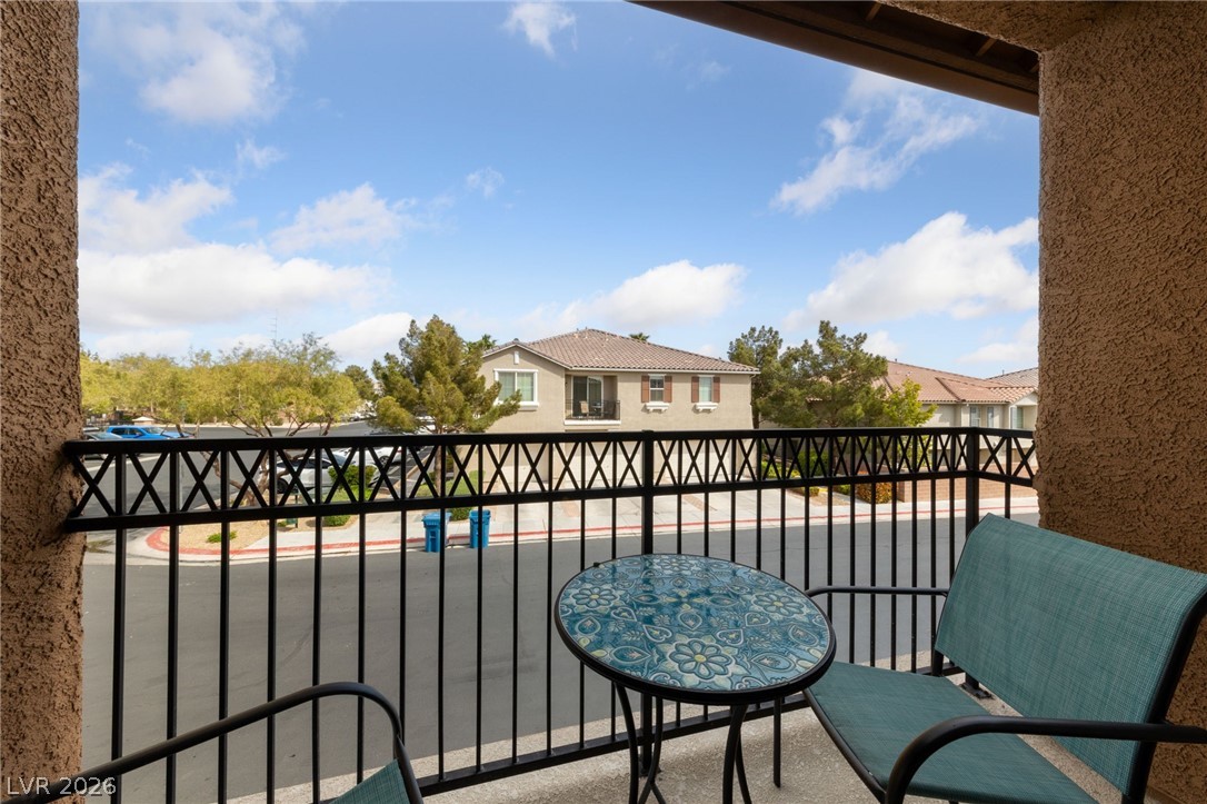 9121 Ripple Ridge Avenue 101 Property Photo 15