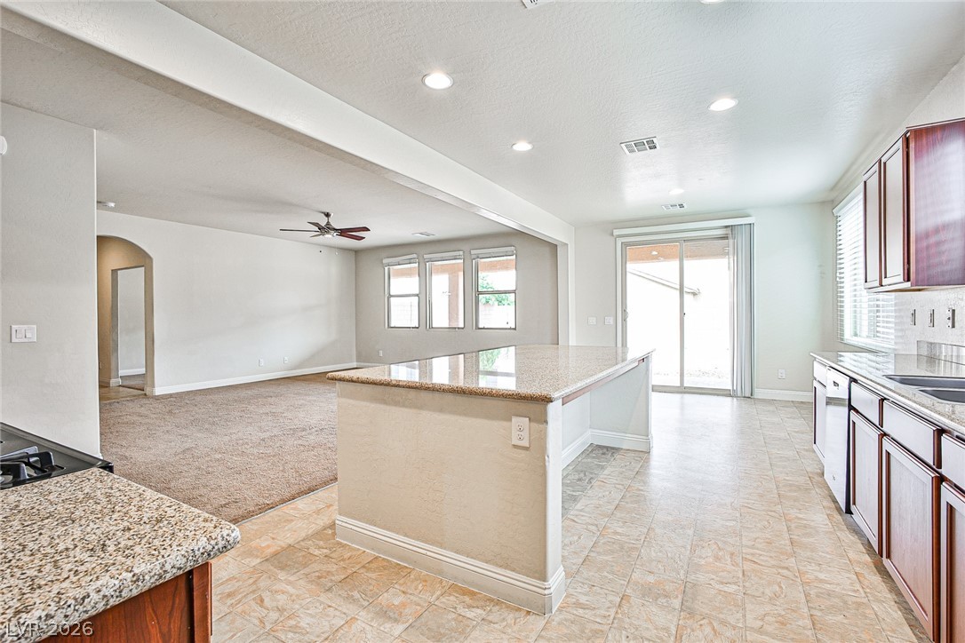 174 White Mule Avenue Property Photo 16