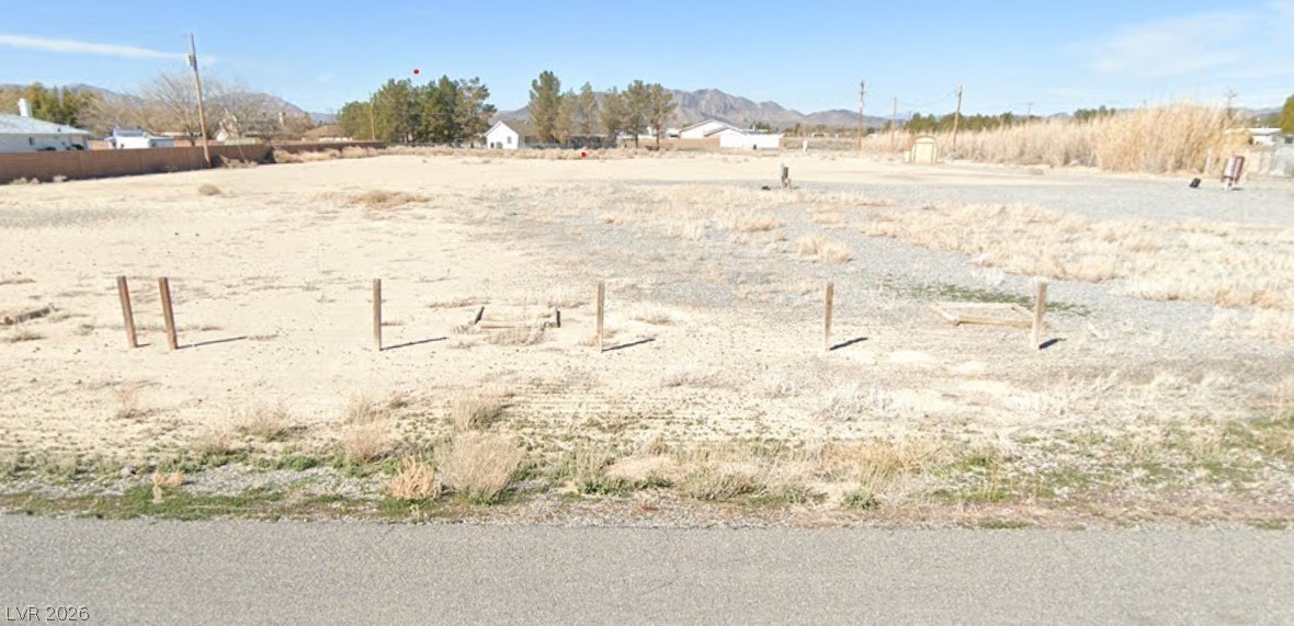 1940 Ming Tree Lane Property Photo 1