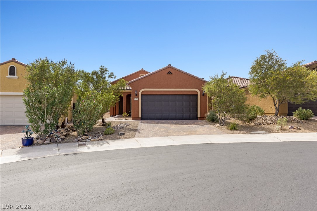 1434 Moonrise Court Property Photo 7