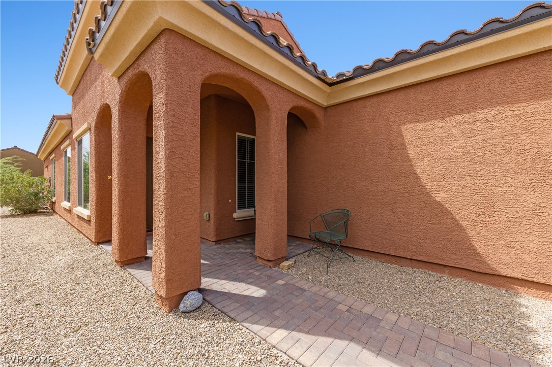 1434 Moonrise Court Property Photo 8