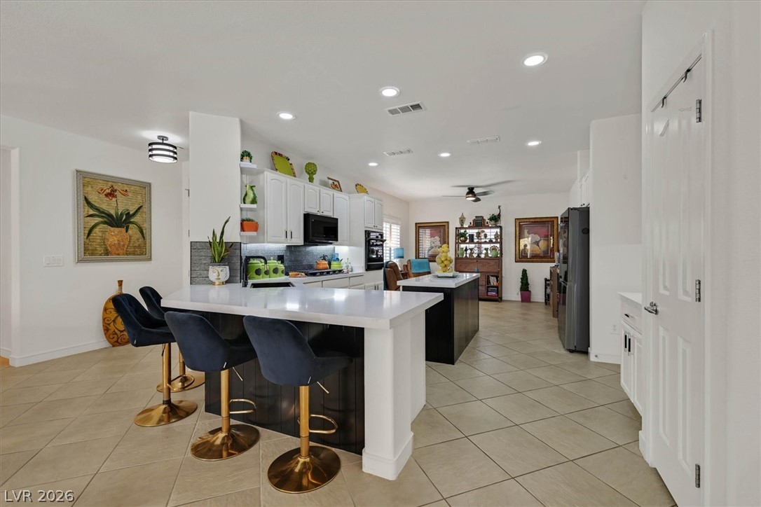 2228 Waterton Rivers Drive Property Photo 4