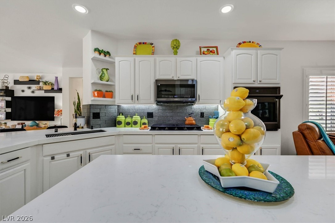 2228 Waterton Rivers Drive Property Photo 5
