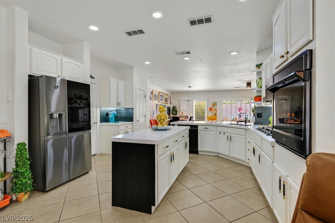 2228 Waterton Rivers Drive Property Photo 9