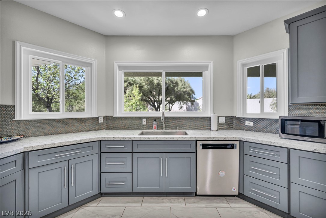 3925 Quadrel Street Property Photo 22