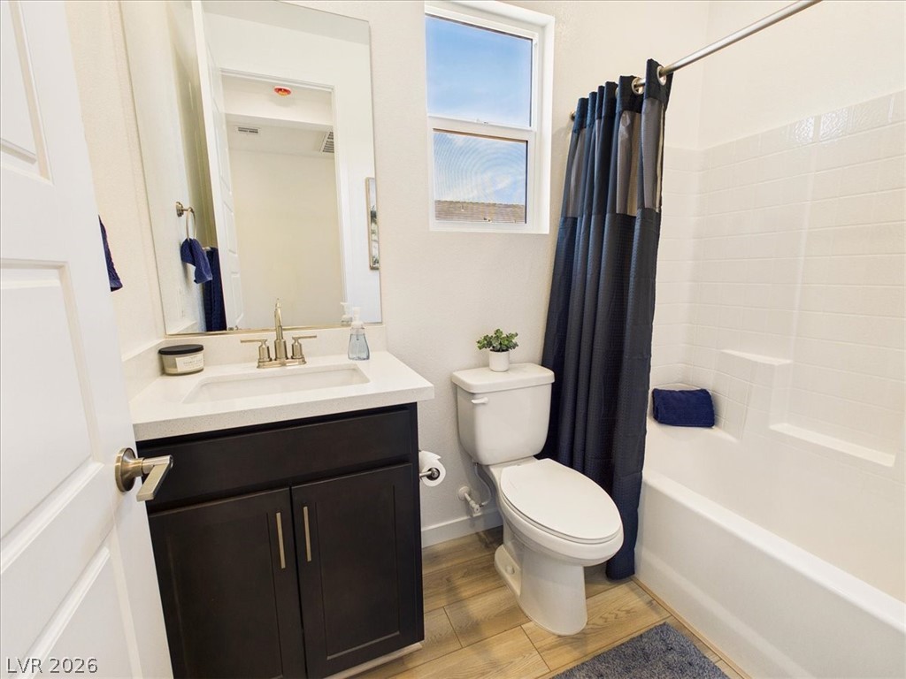4220 Brusca Way Property Photo 8