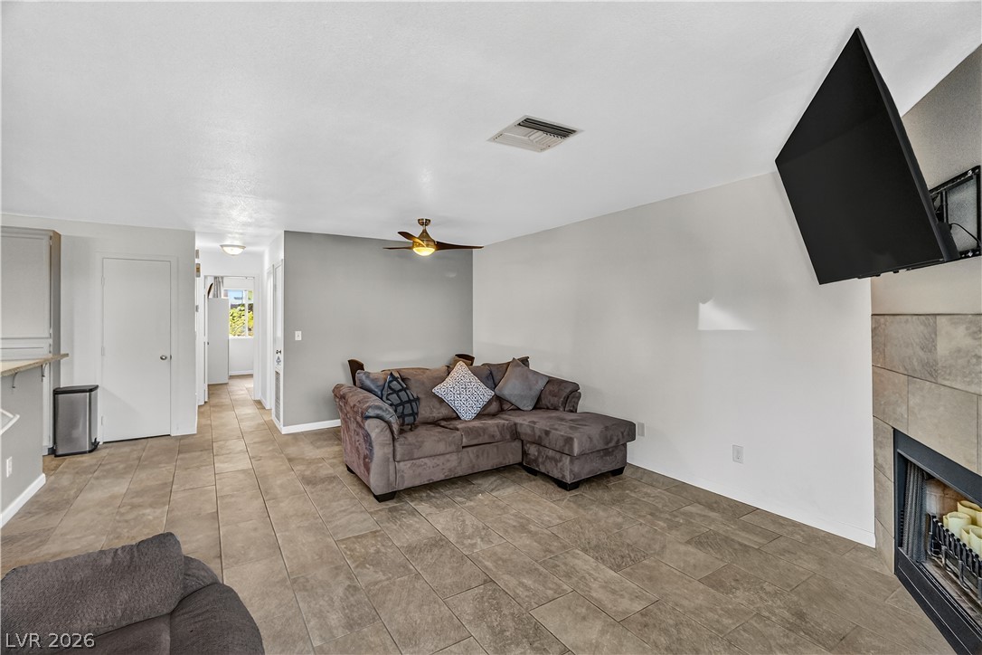 2232 Aspen Mirror Way 102 Property Photo 8