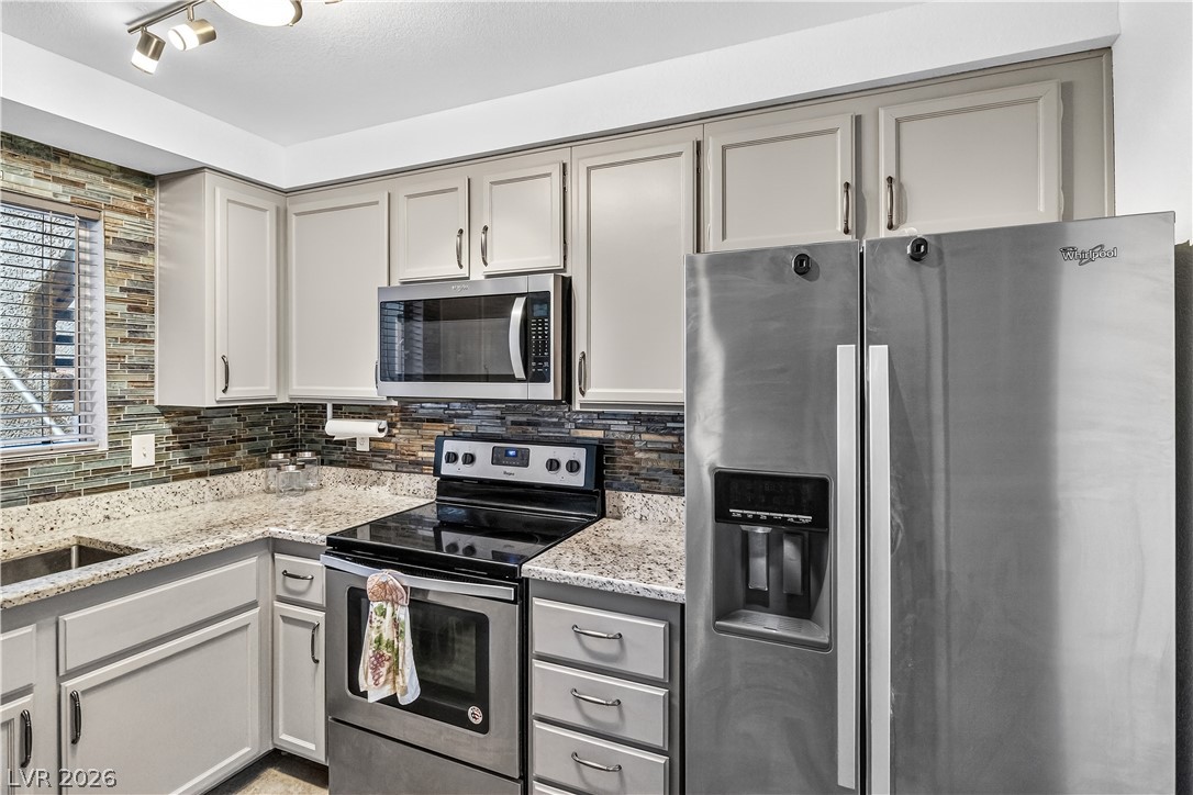 2232 Aspen Mirror Way 102 Property Photo 16